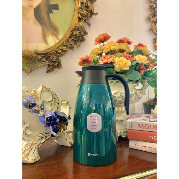 Phích Giữ Nhiệt FUJIKO F600 Inox 304 Lõi Chân Không Mạ Đồng 2000ml